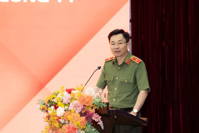 post-image-ban-tin-8h-thieu-tuong-truong-son-lam-nham-chuc-chu-tich-mobifone