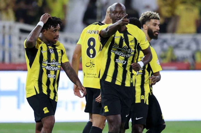 post-image-benzema-va-al-ittihad-vo-dich-saudi-pro-league-truoc-su-bam-duoi-cua-ronaldo