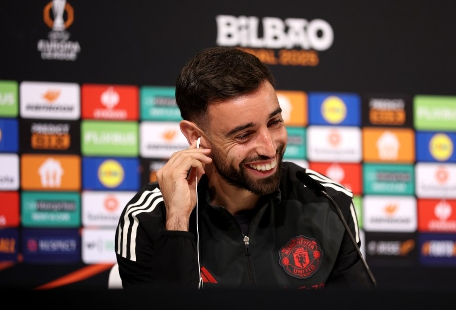 post-image-bruno-fernandes-man-utd-khao-khat-danh-hieu-europa-league-de-tro-lai-dinh-cao