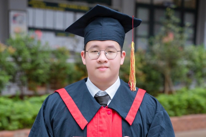post-image-bui-nhat-minh-nam-sinh-cu-dup-thu-khoa-lop-10-chuyen-toan-su-pham-va-khoa-hoc-tu-nhien