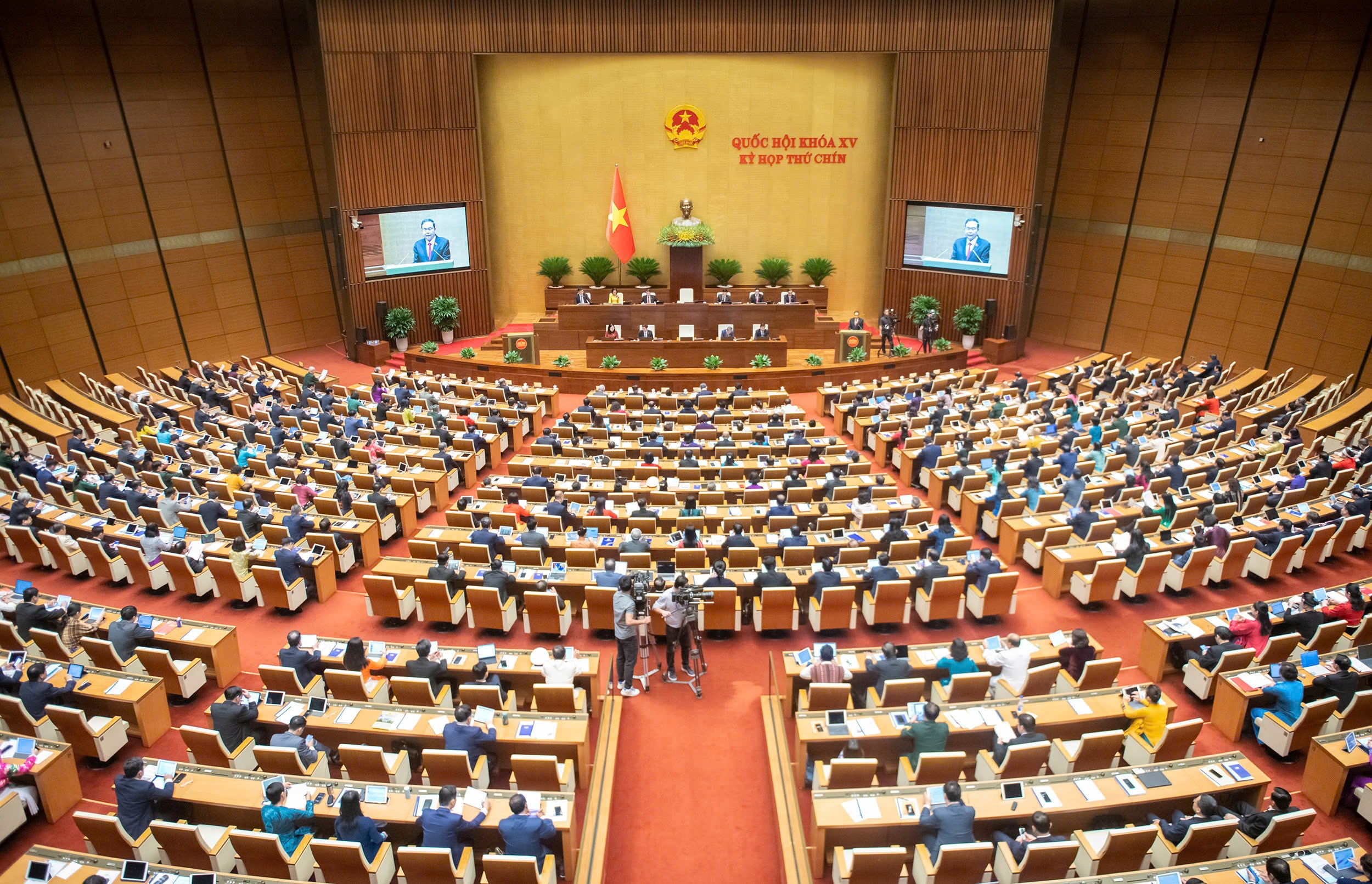 post-image-chu-tich-quoc-hoi-nhieu-can-bo-hy-sinh-quyen-loi-vi-su-phat-trien-dat-nuoc