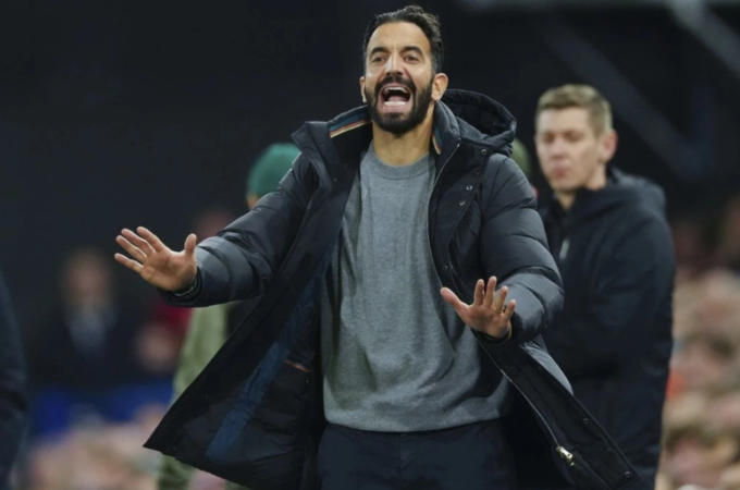 post-image-chung-ket-europa-league-am-anh-kim-tien-dang-sau-tran-cau-man-utd-tottenham