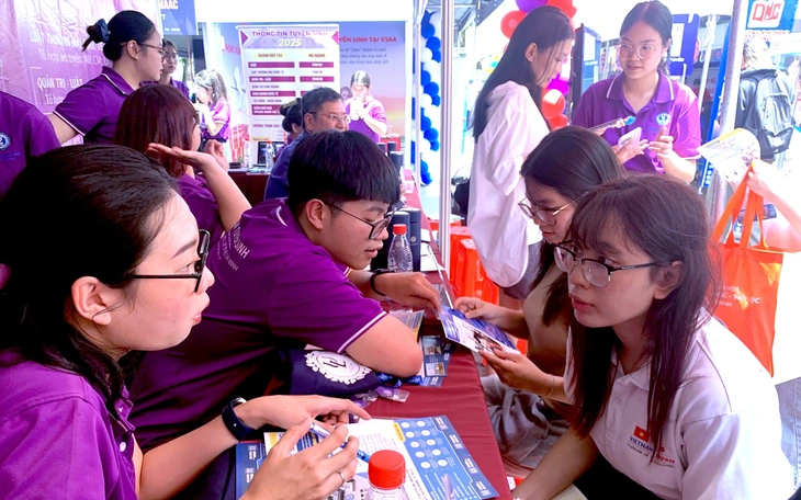post-image-dai-hoc-kinh-te-luat-uel-tphcm-chinh-thuc-mo-cong-dang-ky-xet-tuyen-tu-1506