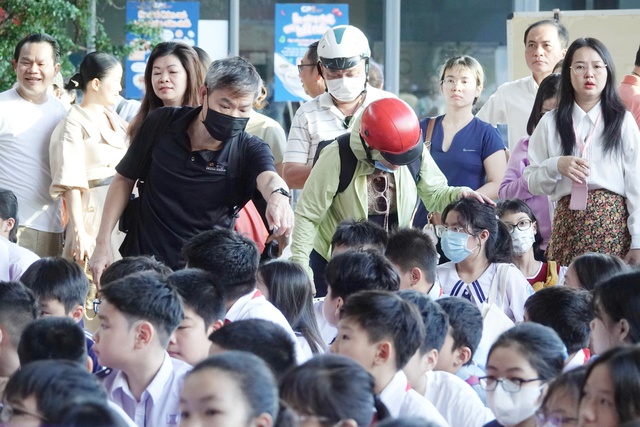 post-image-goc-khuat-sau-quy-dinh-siet-day-them-hoc-them-nhung-ky-thi-tuyen-sinh-nghiet-nga