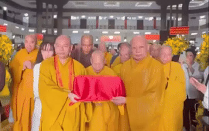 post-image-ky-dieu-may-ngu-sac-xuat-hien-tai-binh-chanh-dia-diem-to-chuc-dai-le-vesak-2025