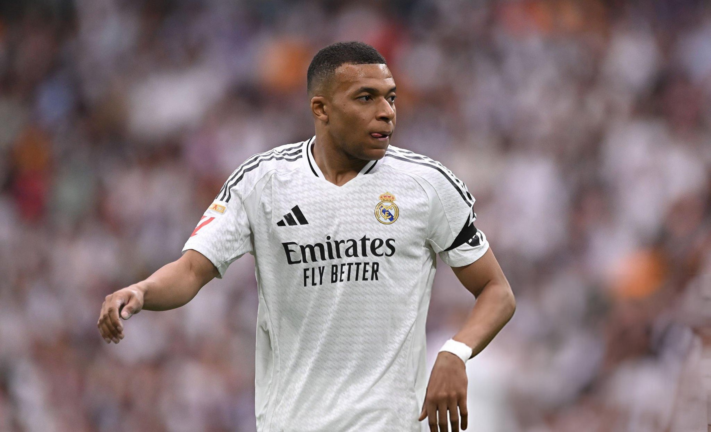 post-image-kylian-mbappe-tin-vui-tu-real-madrid-sau-khi-xuat-vien