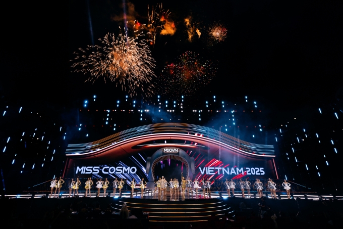 post-image-nguyen-phuong-linh-chuyen-vien-cong-nghe-dang-quang-hoa-hau-hoan-vu-viet-nam-2025