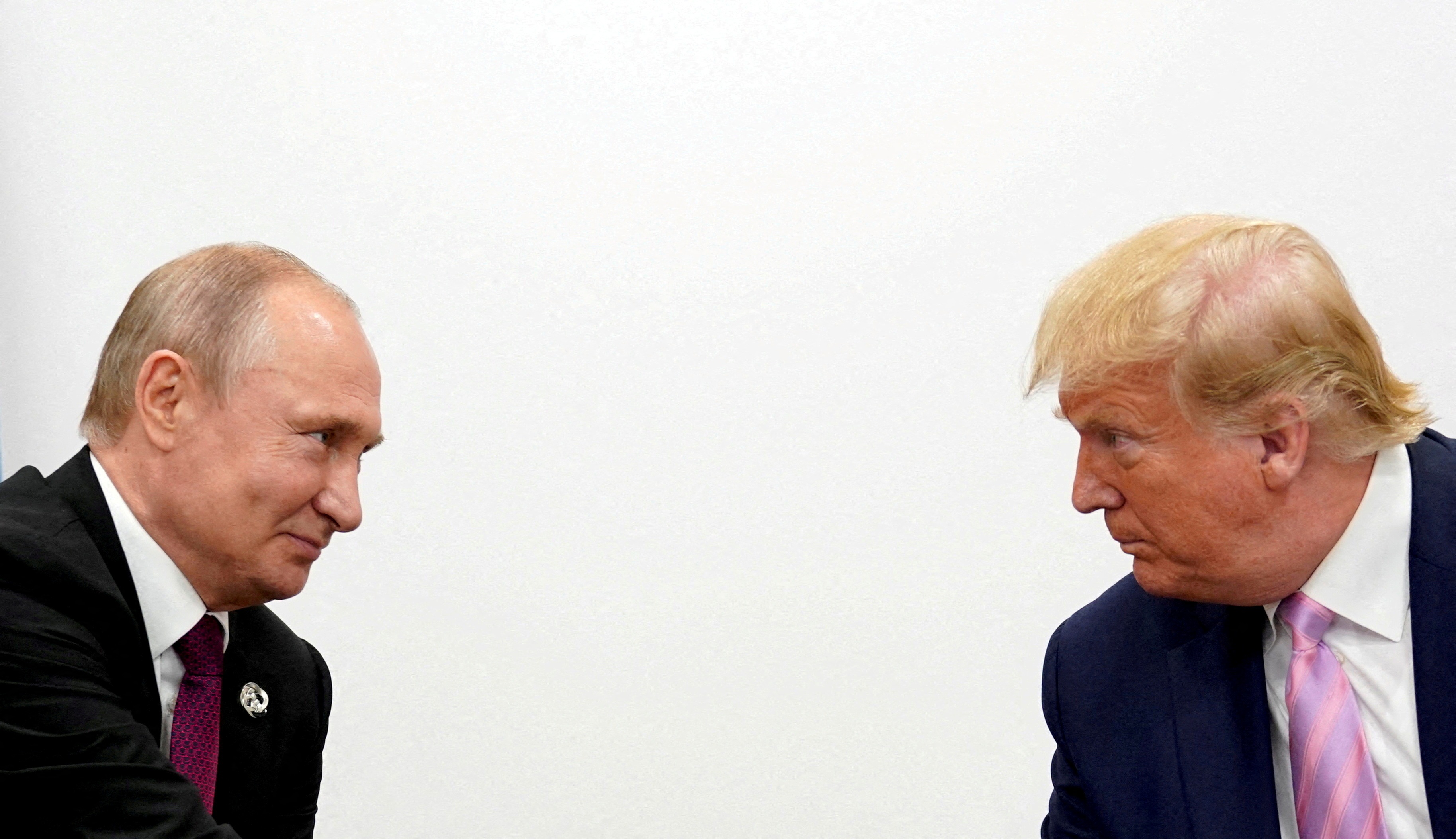 post-image-ong-trump-noi-gi-khi-ong-putin-vang-mat-tai-dam-phan-ukraine-o-tho-nhi-ky