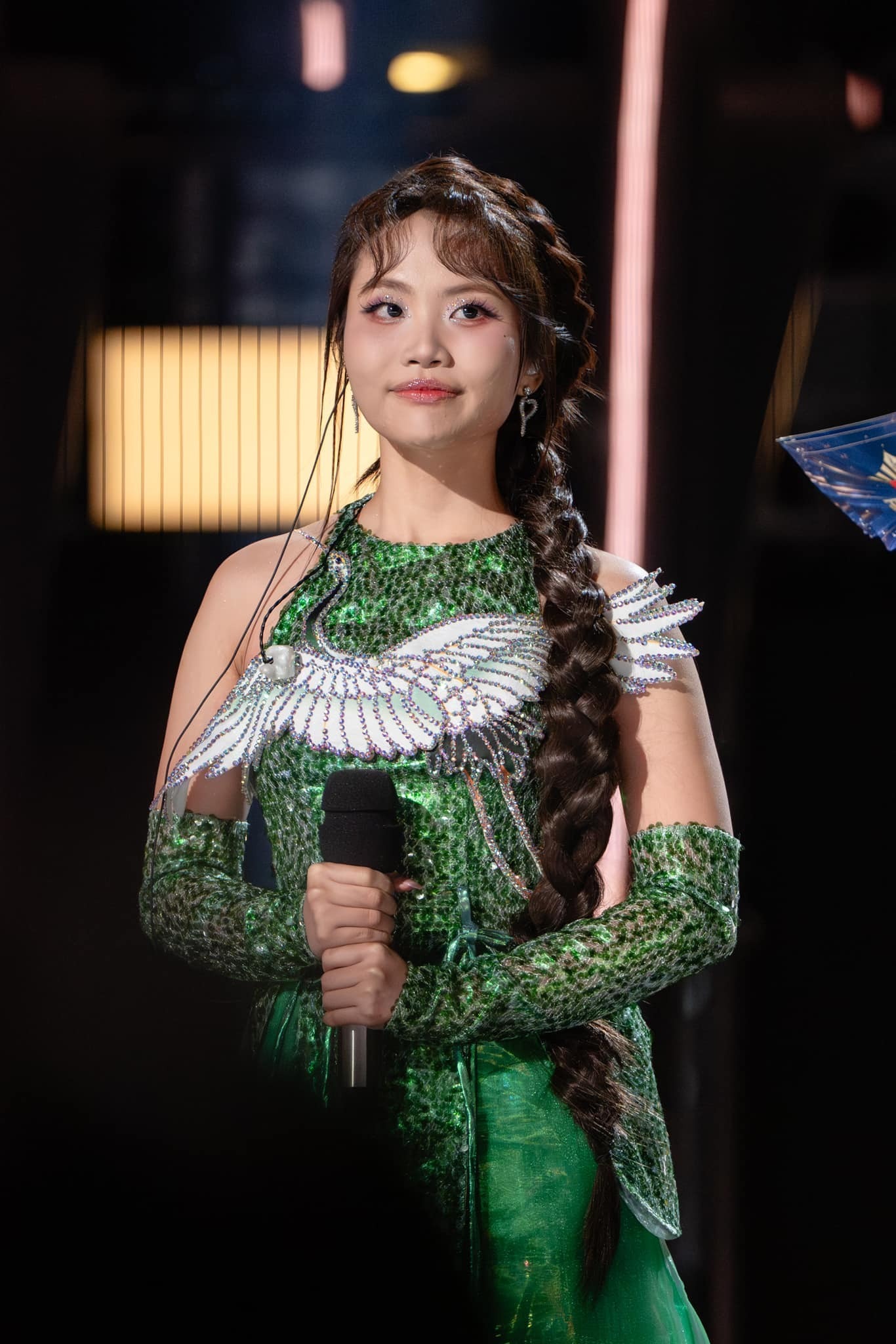 post-image-phuong-my-chi-chien-thang-ap-dao-doi-thu-trung-quoc-tai-sing-asia-oa-khoc-vi-xuc-dong