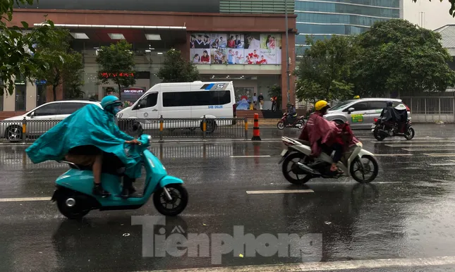 post-image-thoi-tiet-tphcm-mua-dong-tiep-dien-canh-bao-ngap-ung-cuoi-tuan