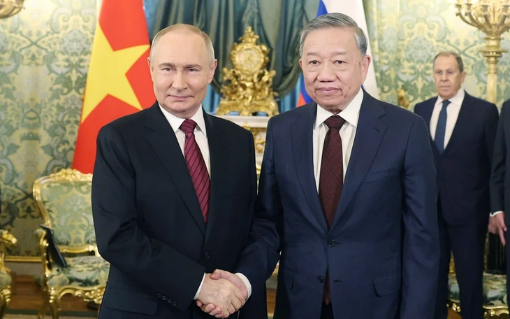 post-image-tong-bi-thu-to-lam-duoc-chao-don-nong-nhiet-tai-belarus
