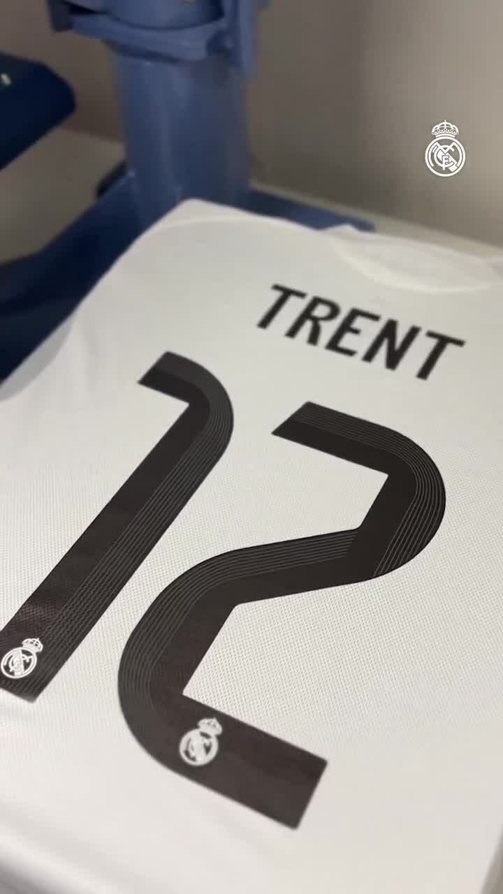 post-image-trent-alexander-arnold-liverpool-luon-chao-don-toi-tro-lai
