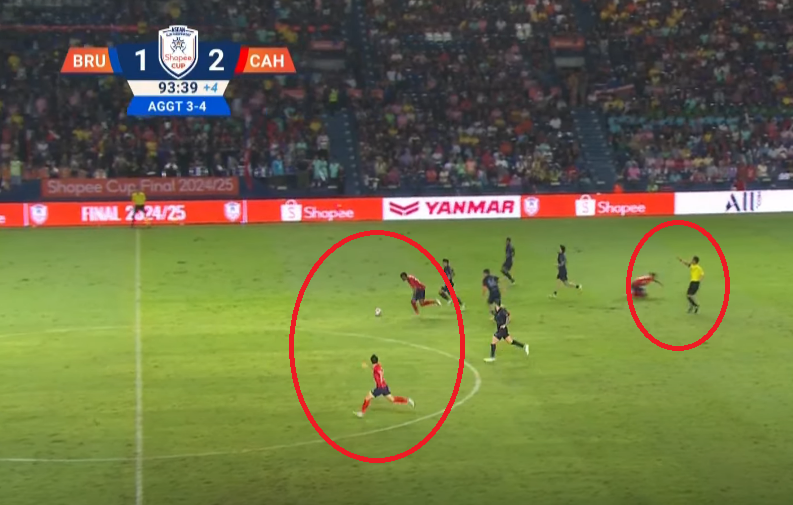 post-image-tro-ly-buriram-united-choi-xau-clb-cahn-nhan-the-do-va-cai-ket-dang