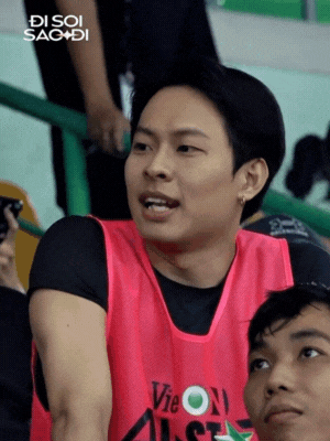 post-image-visual-that-cua-dan-anh-trai-say-hi-qua-camera-thuong-ai-dinh-nhat