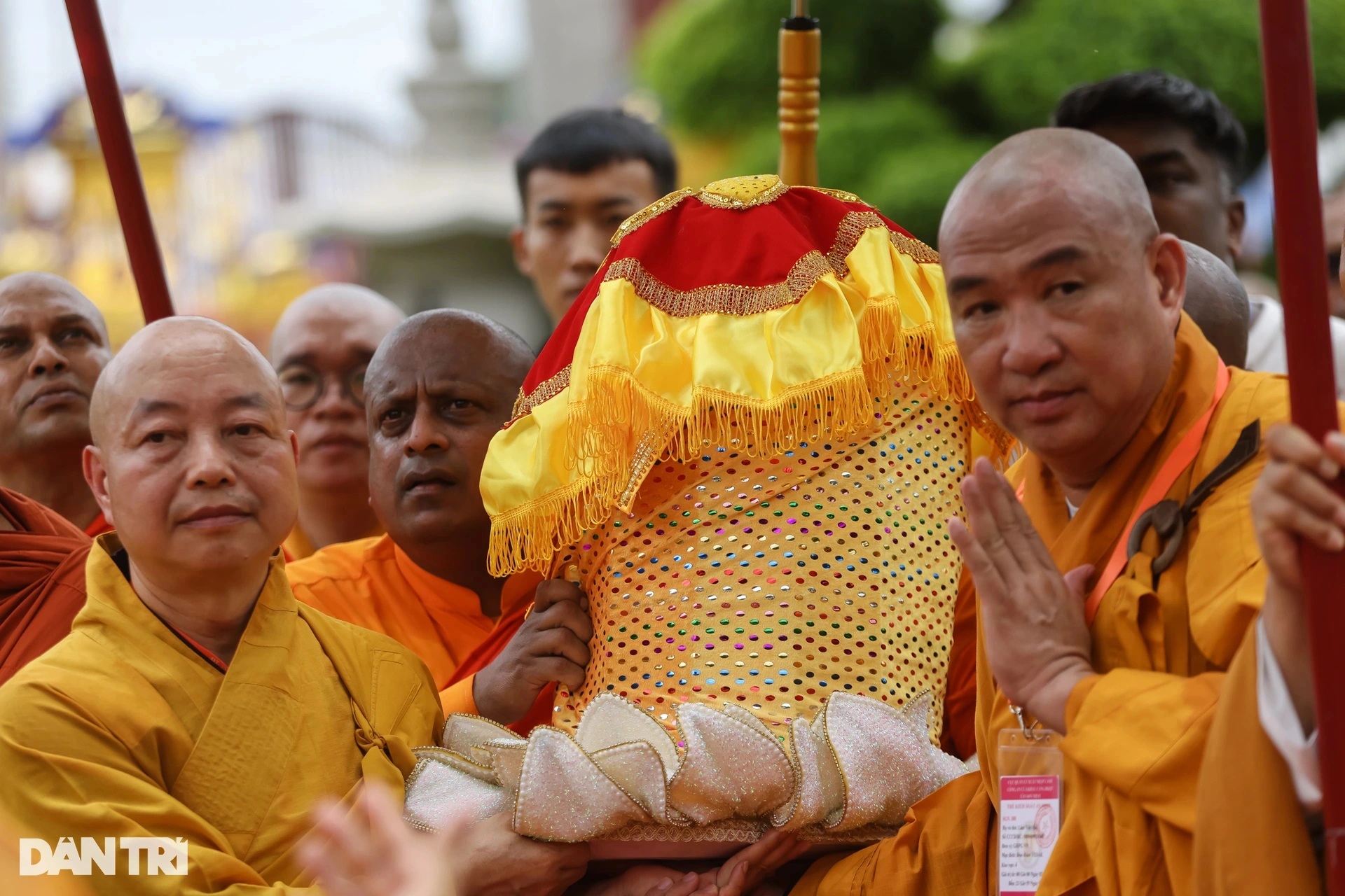 post-image-xa-loi-duc-phat-thich-ca-mau-ni-duoc-thinh-ve-tphcm